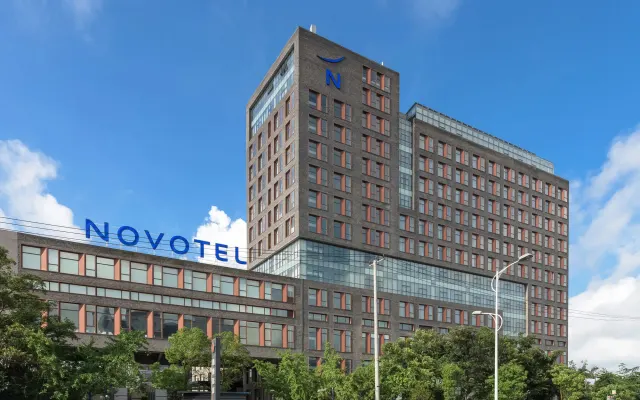 Novotel Shanghai Clover