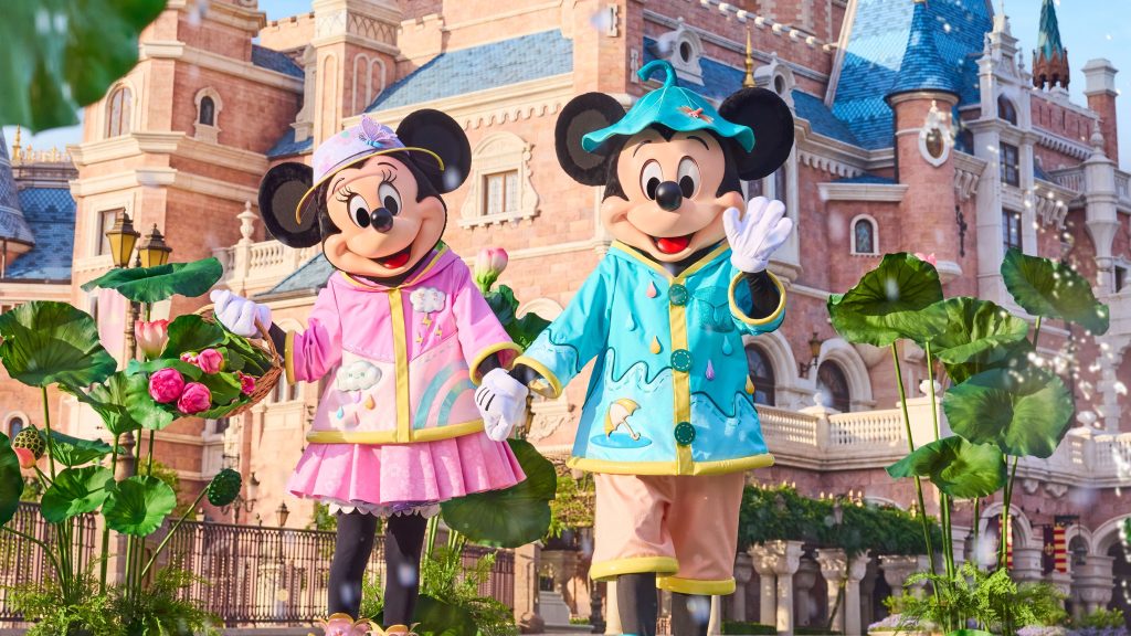 Персонажи Disney в Shanghai Disneyland