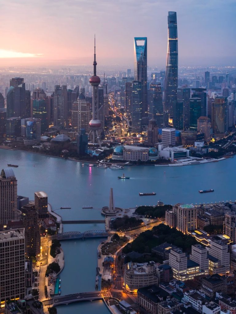 Вайтань (The Bund): как русскому туристу увидеть две стороны Шанхая