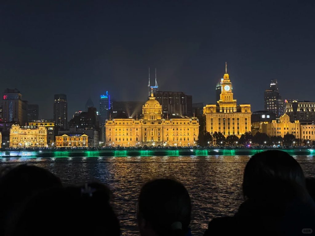 Вайтань (The Bund): как русскому туристу увидеть две стороны Шанхая