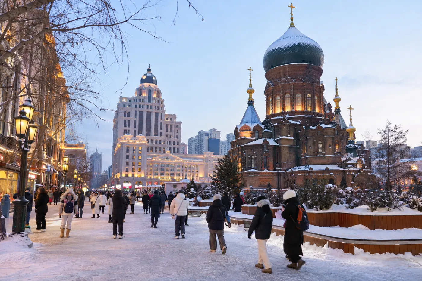 Центральная улица и Софийская площадь в зимнем Харбине